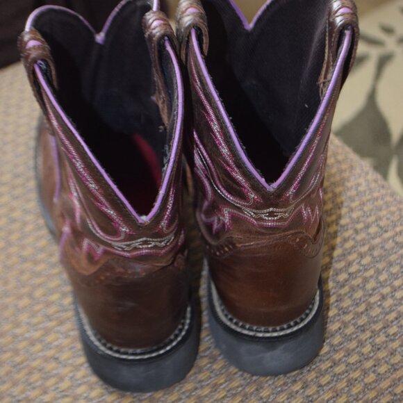 Justin Gypsy Round Toed Boot - Picture 2 of 7